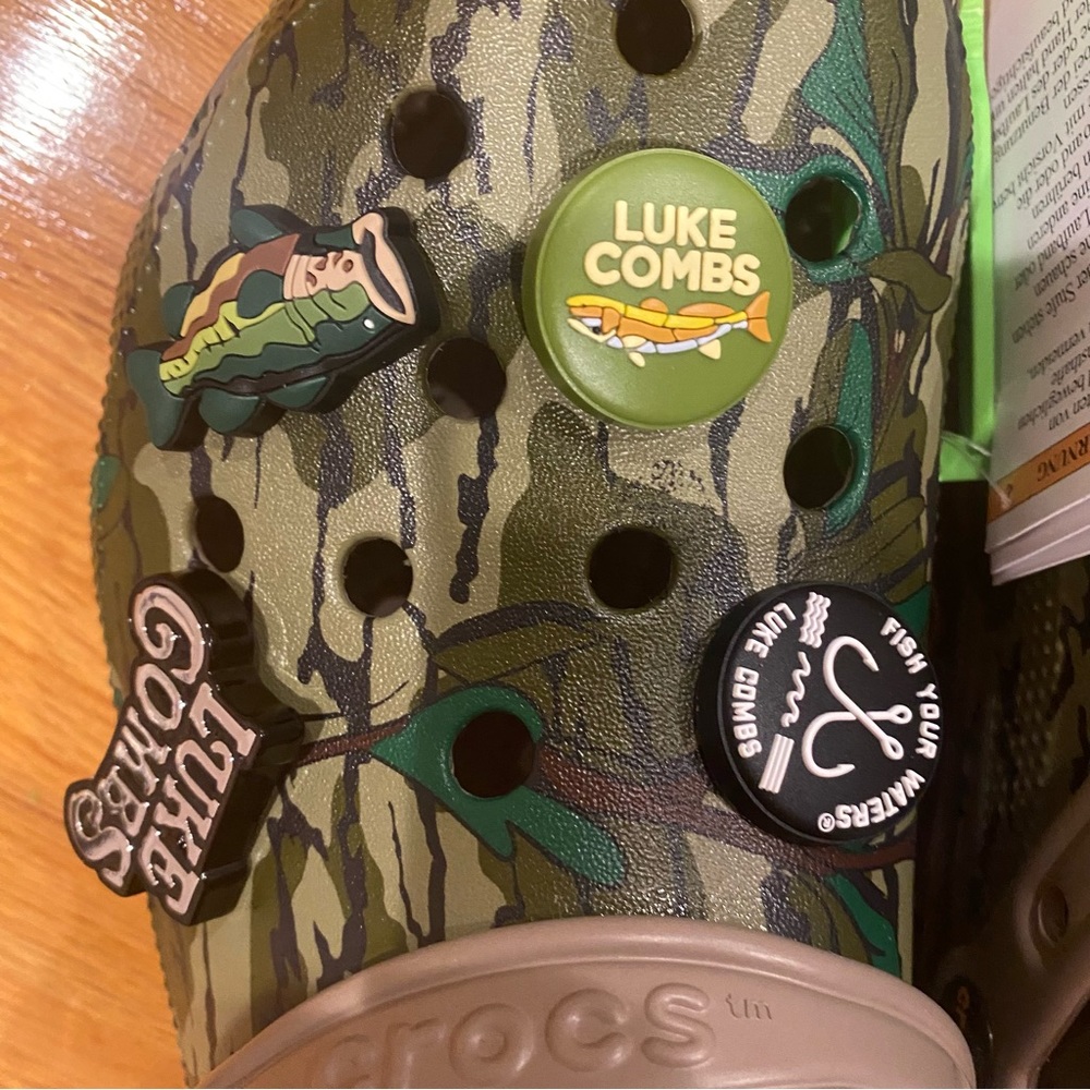 Luke Combs X Crocs Bootleggers 2022 Realtree camo clog men”s size 12 - Picture 9 of 13